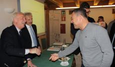 Le rencontre entre le coach et Gianpiero Piovani, responsable du Football Club Jeunesse Feralpisalò