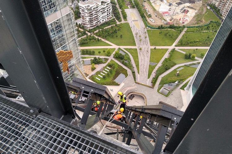 Pressato Utilior | Vista panoramica dall'alto della Torre Libeskind 